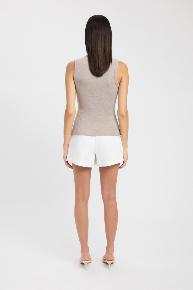 Bec Button Tank