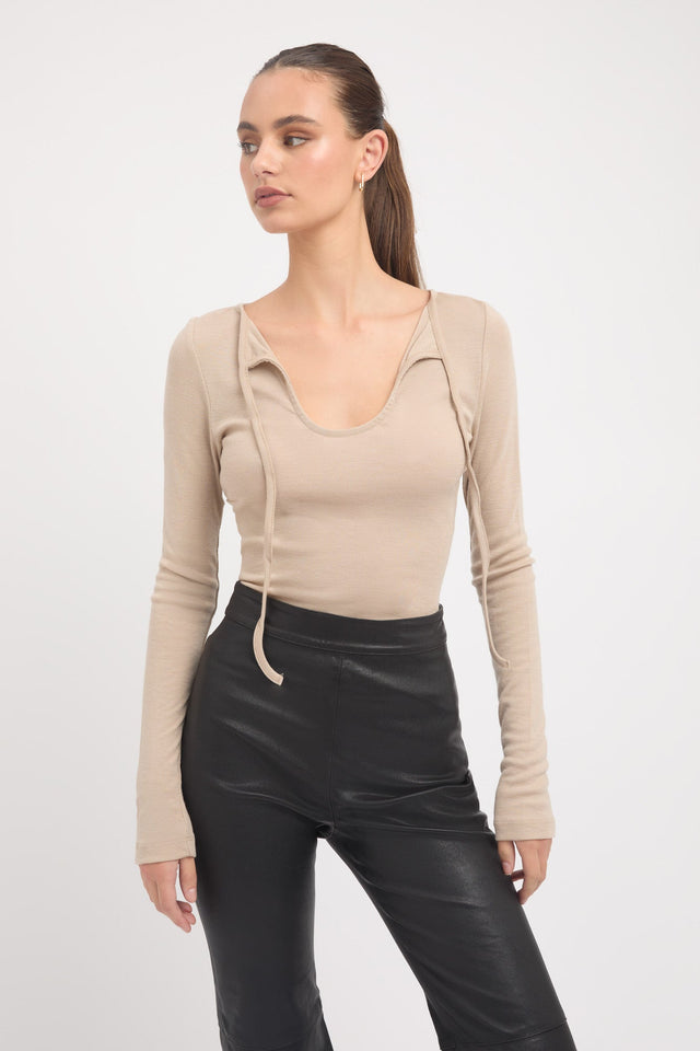 Vance Tie Top