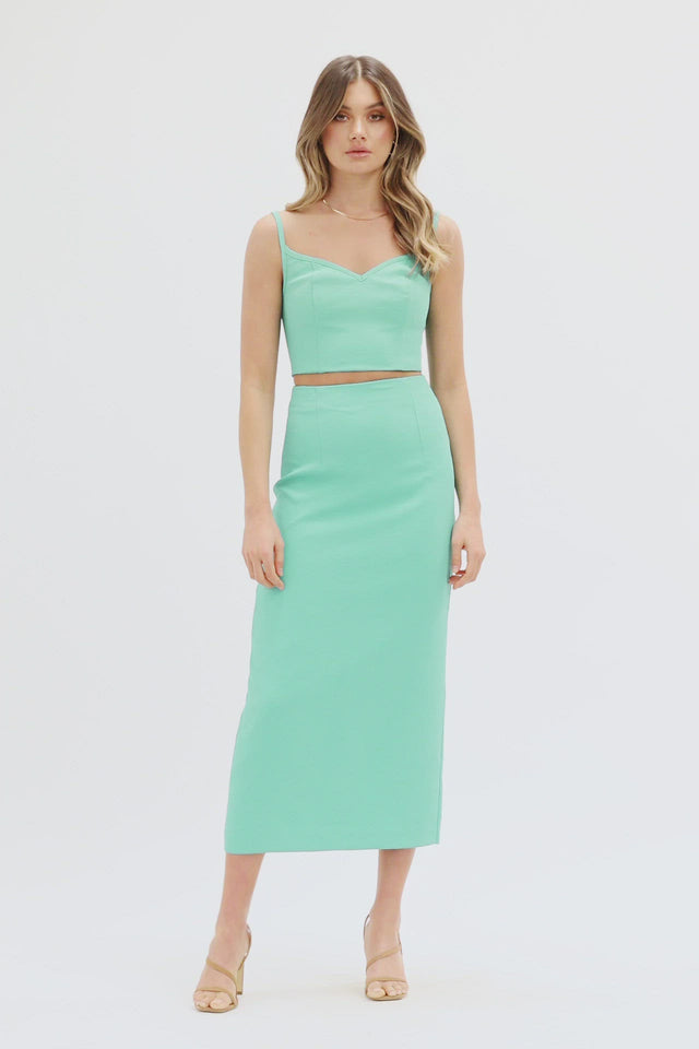 Oyster Column Skirt